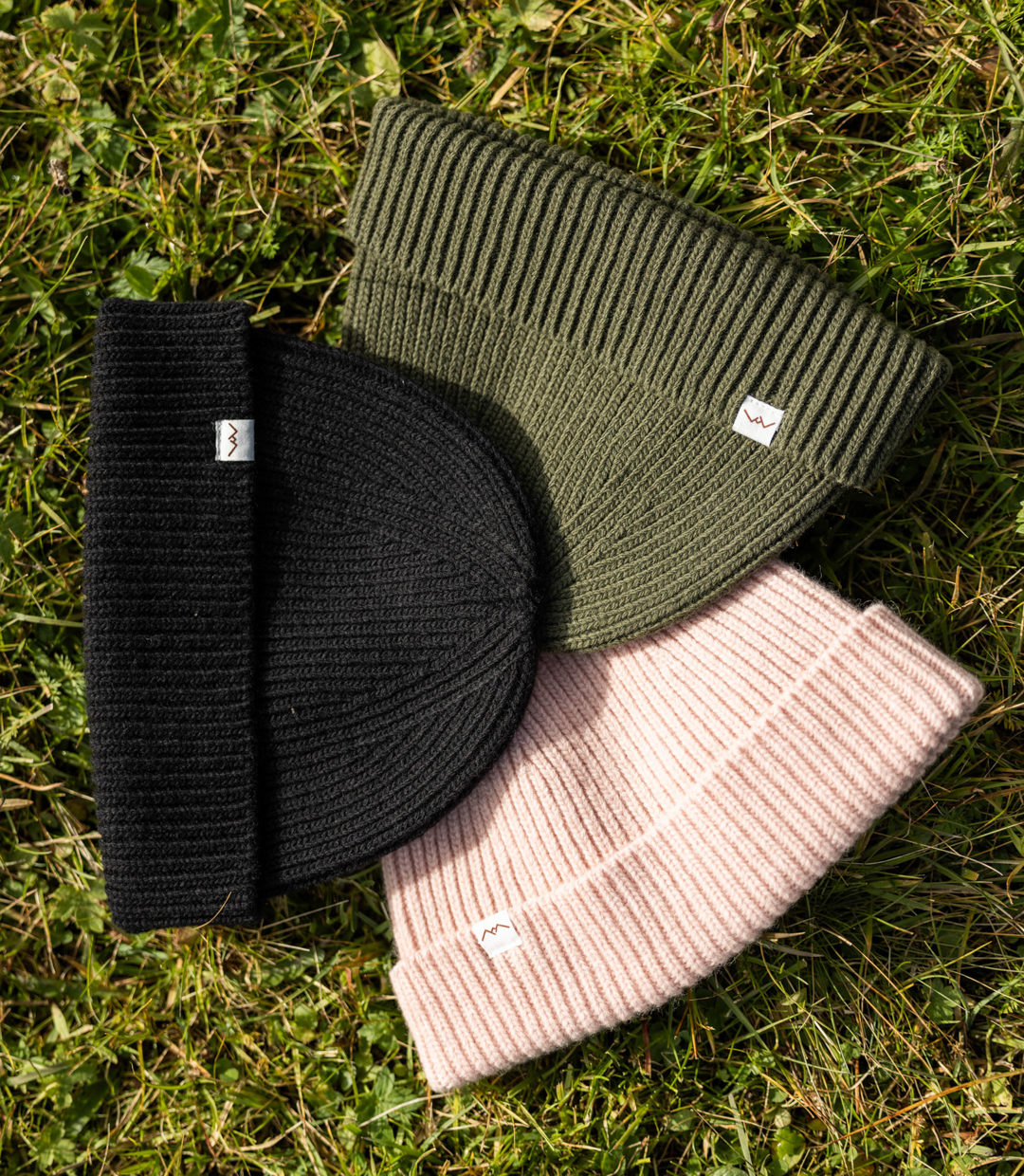 Whateverman Headwear Fisher Merino Mountain Detail 1