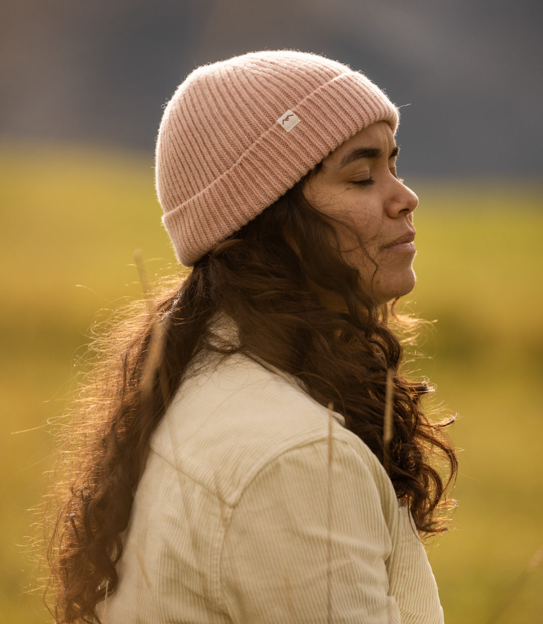 Whateverman Headwear Fisher Merino Mountain Detail 3