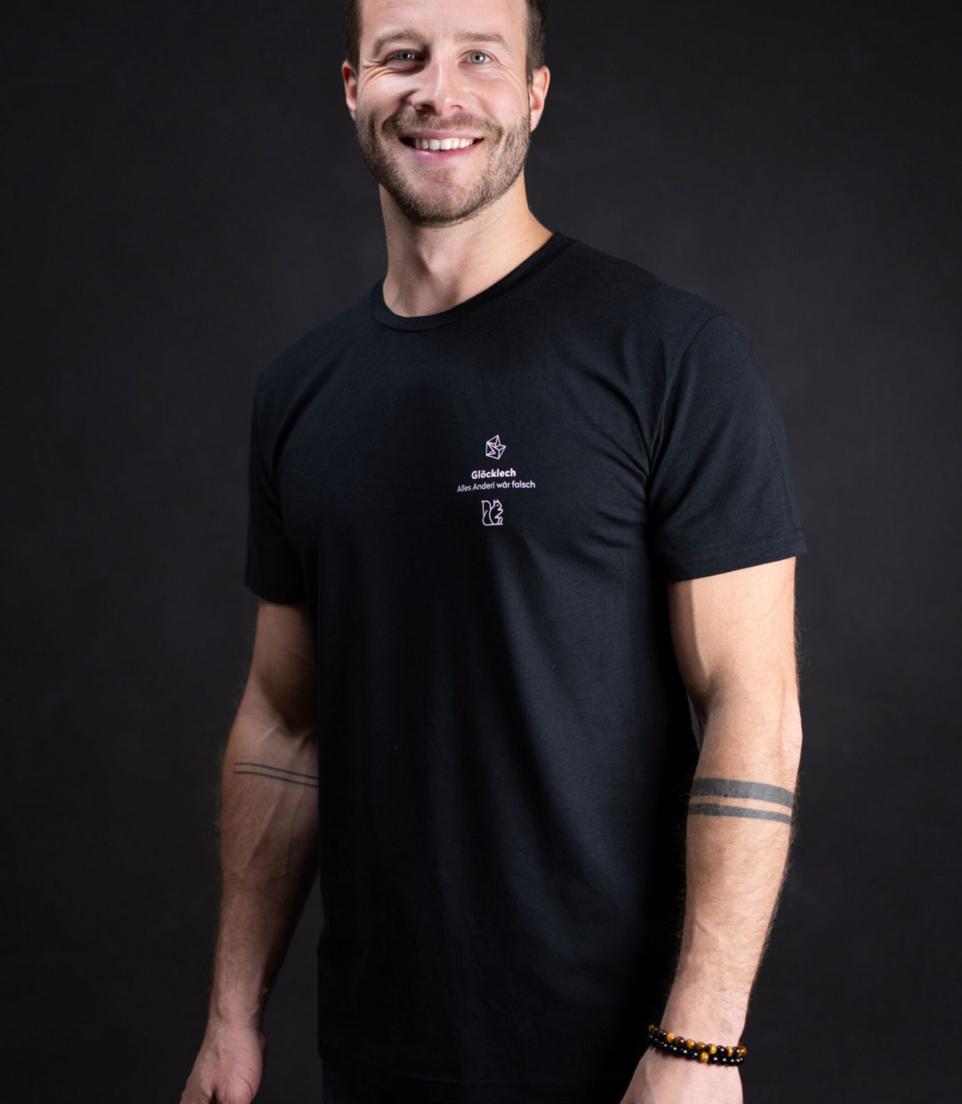 Alles anderi maennlich schwarz